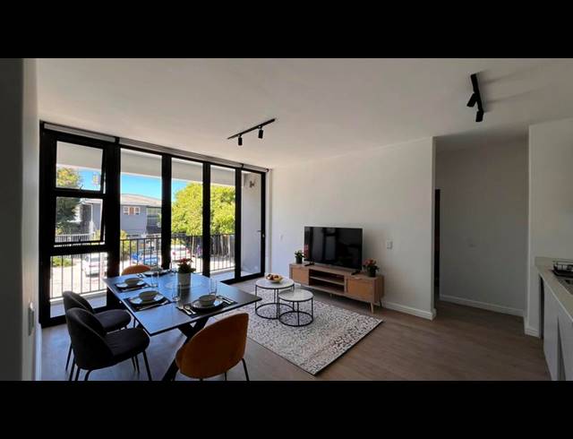 2 BEDROOM APARTMENT FOR SALE IN CLAREMONT